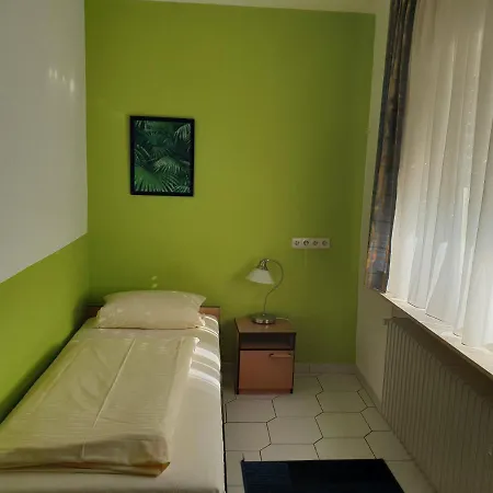 Walk-inn Frankfurt Airport Vendégház 3*